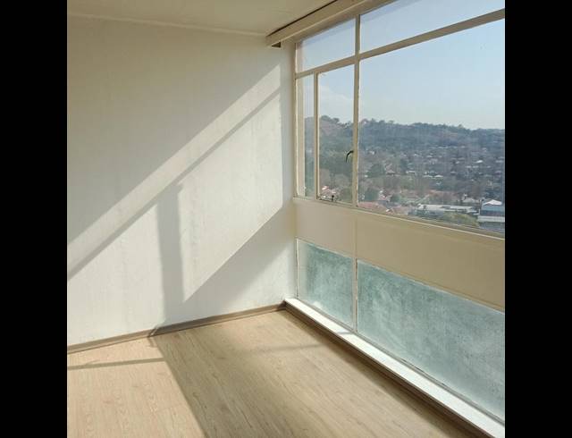 1 BEDROOM APARTMENT FOR SALE IN KENSINGTON